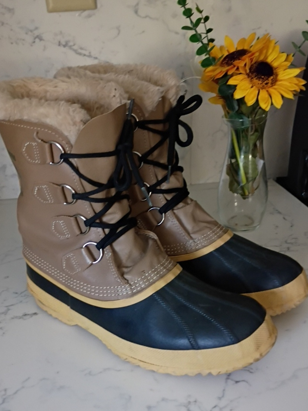Sorel Caribou  Men's Waterproof Winter Duck Boots - Black and Tan
